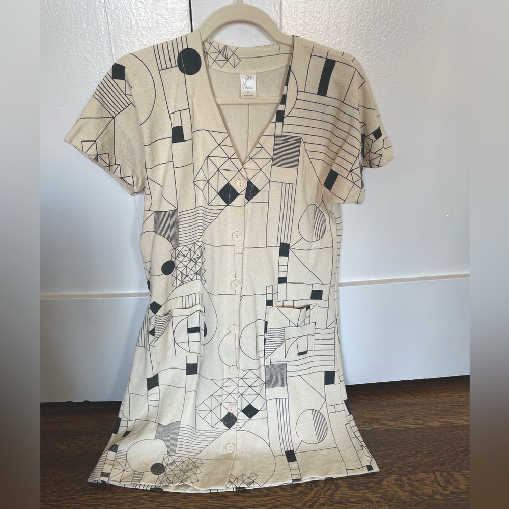 NWOT North of West Dress Composition No. 2 Short Sleeve
